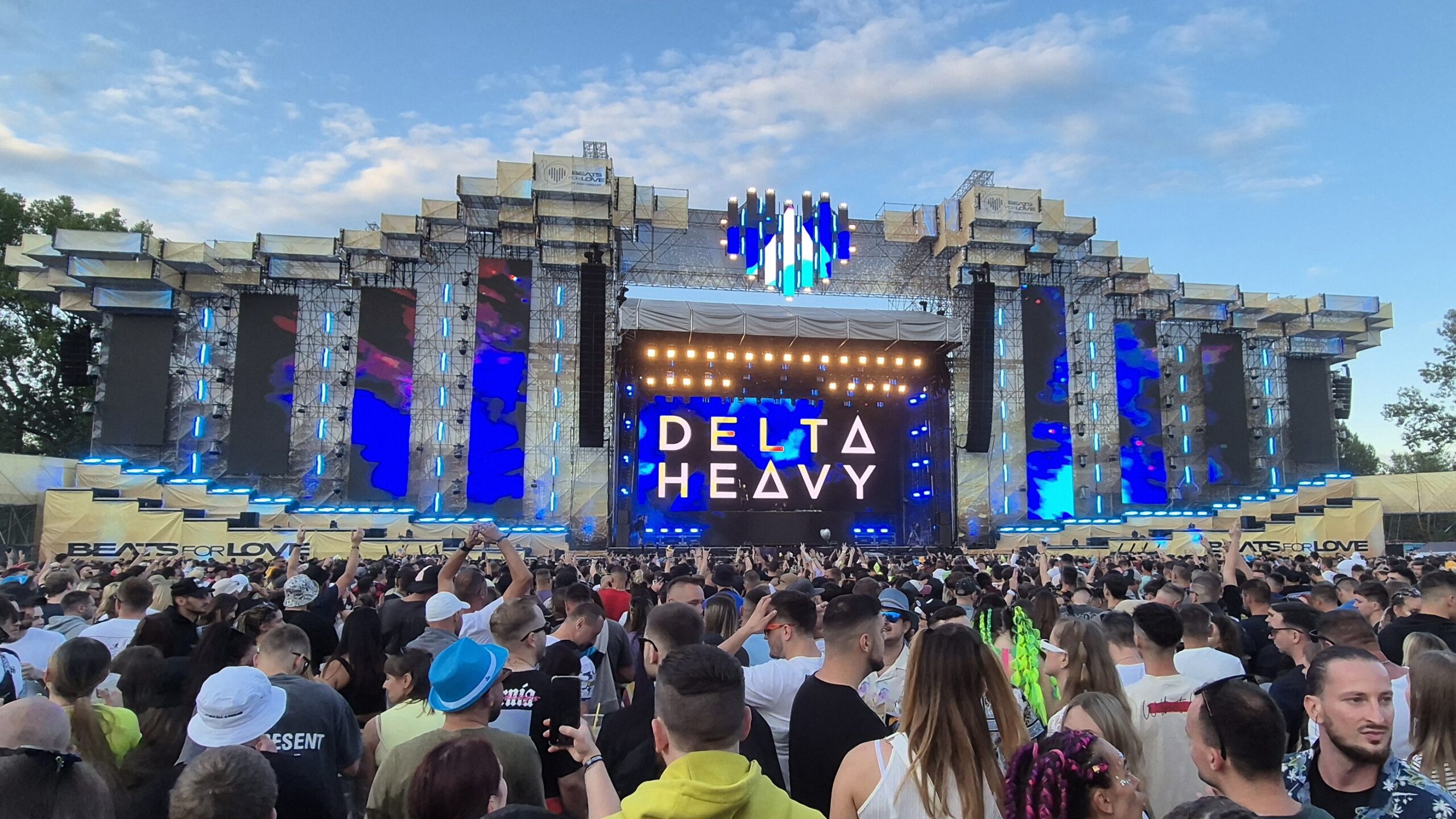 Beats for Love — hlavní stage v Dolních Vítkovicích