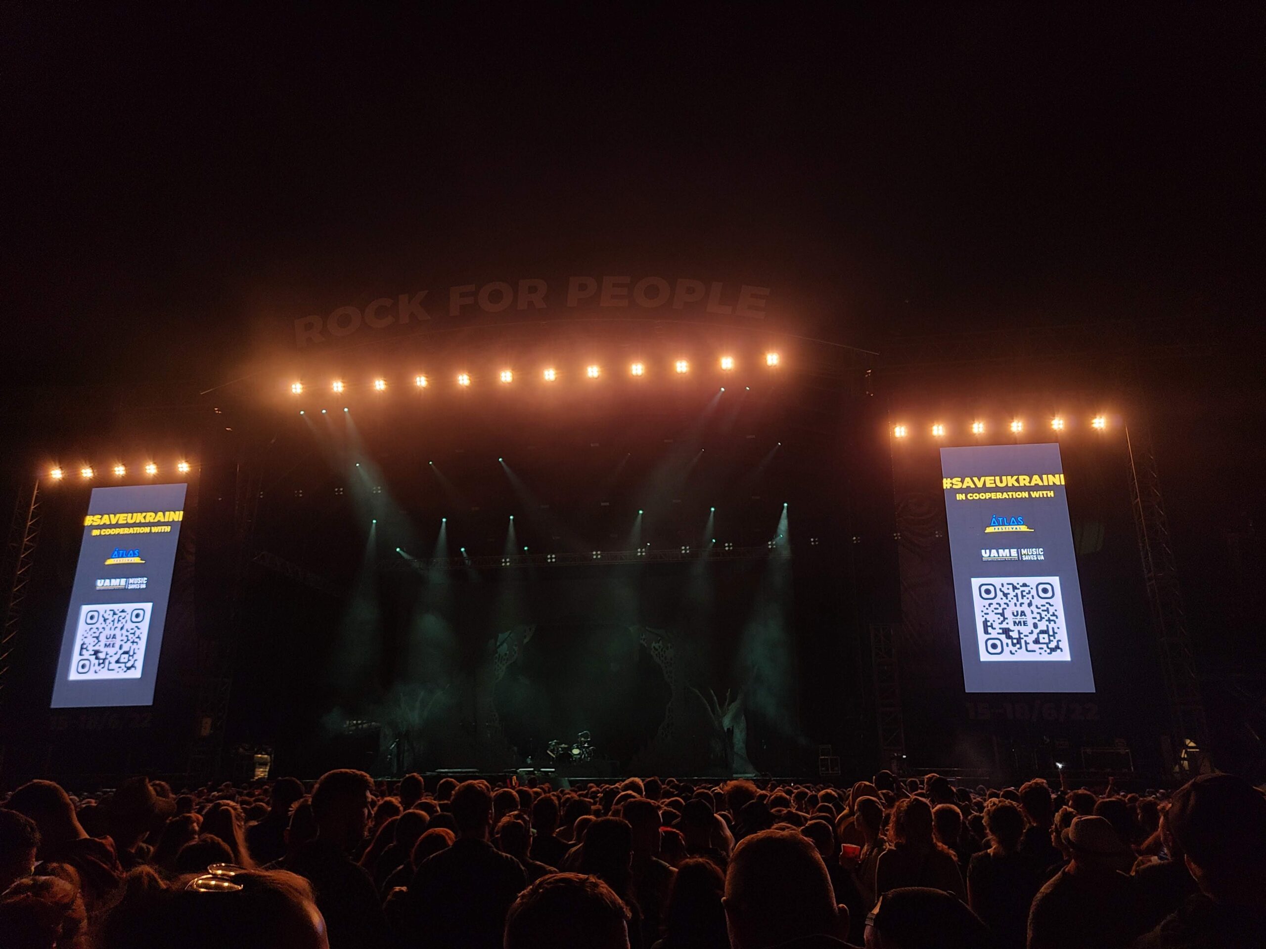 Rock for People — hlavní stage v noci